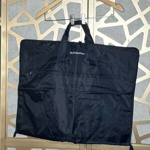 Black nylon Suitsupply branded garment bag